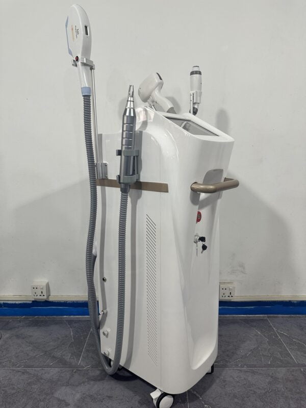 alien-808-quadratech-aenqa4