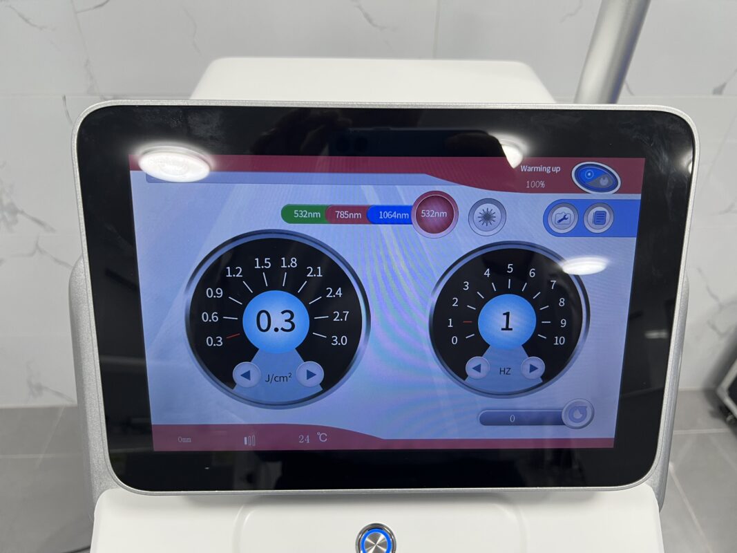 ivory-picoelite-laser-tattoo-removal-machine-t6jctq