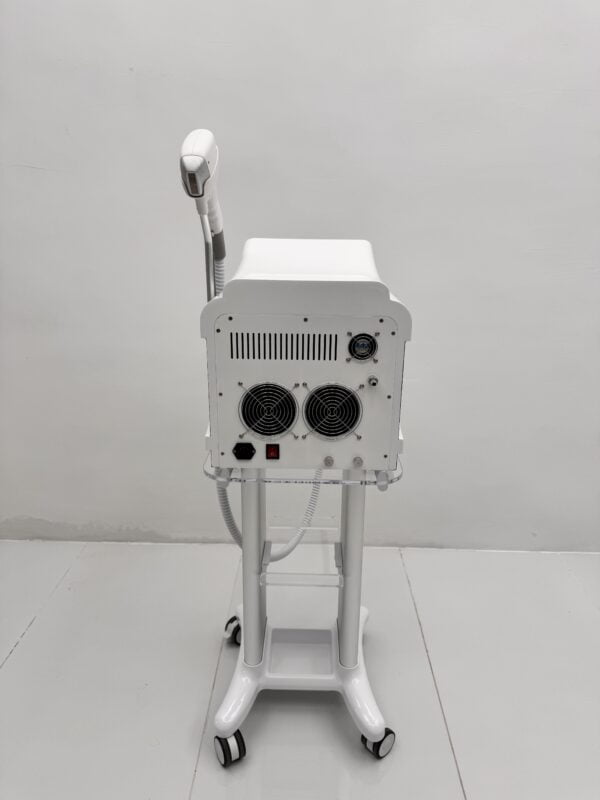 seal-elegance-white-fbmcxl