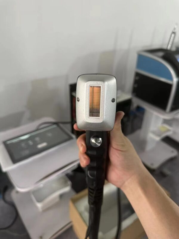 soprano-titanium-single-applicator-eh53ns