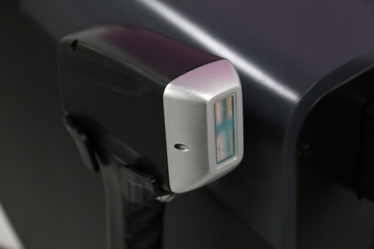 diode-laser-hair-removal-applicator