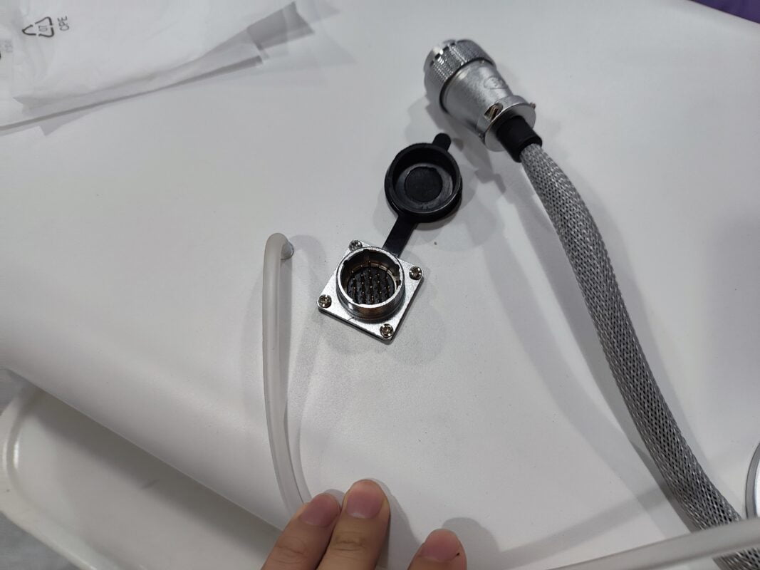 fractional-co2-laser-equipment-v11-0593