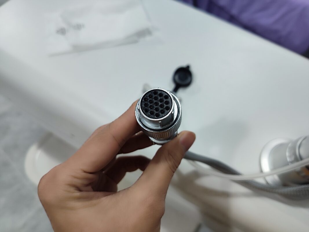 fractional-co2-laser-equipment-v11-0591