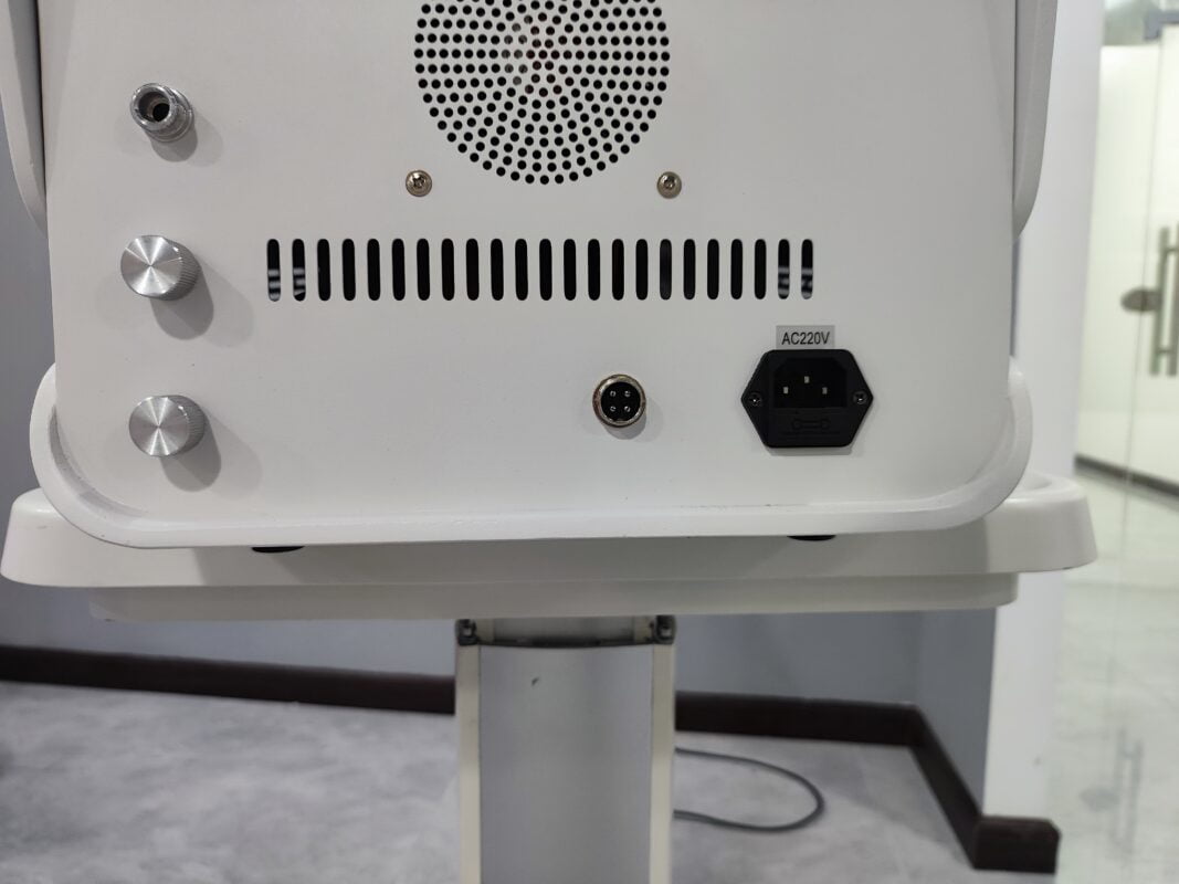 fractional-co2-laser-equipment-v11-0595