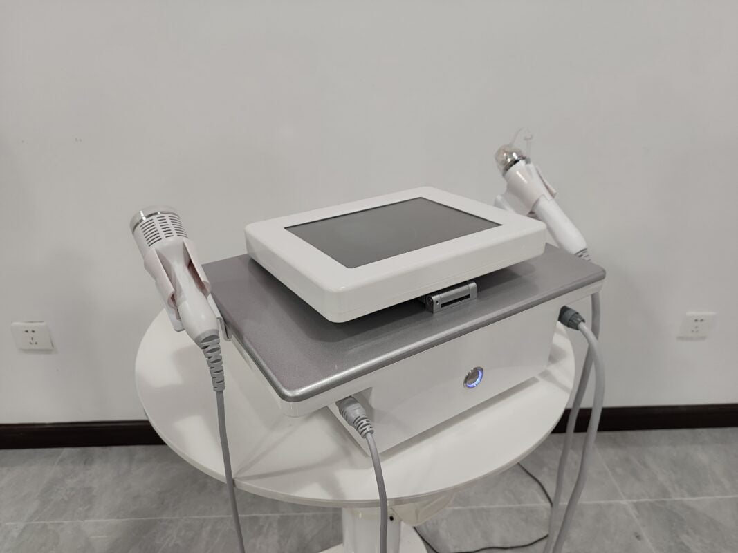 h04-golden-rf-microneedling-10