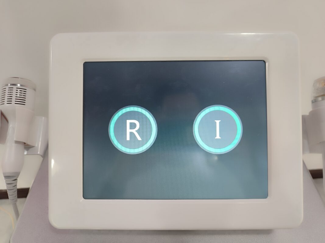 h04-golden-rf-microneedling-1017