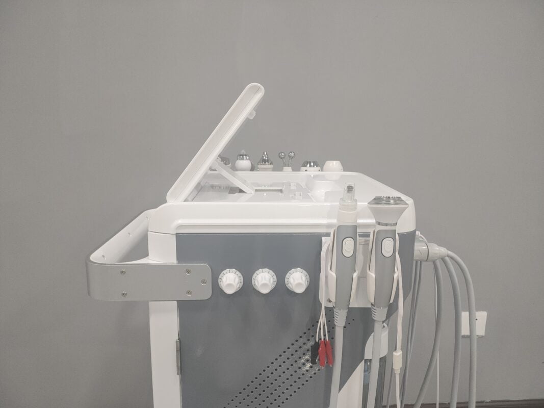 silver-nebula-hydradermabrasion-hydrafacial-12-4
